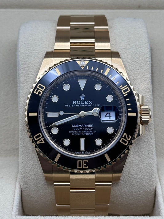 Rolex Submariner Date 18K Gold - 126618LN