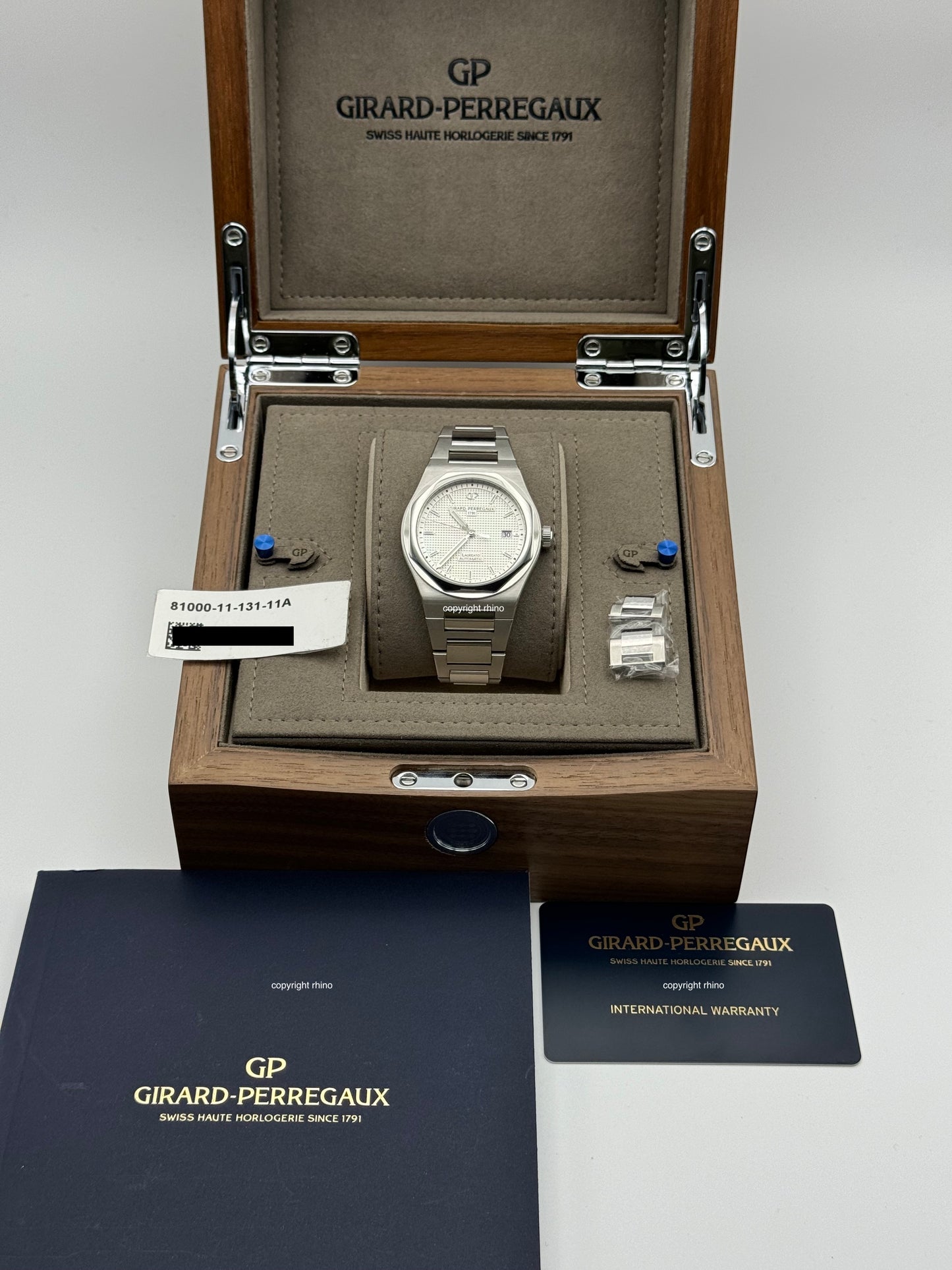 Girard Perregaux Laureato 225th Anniv Ltd Edt - 81000