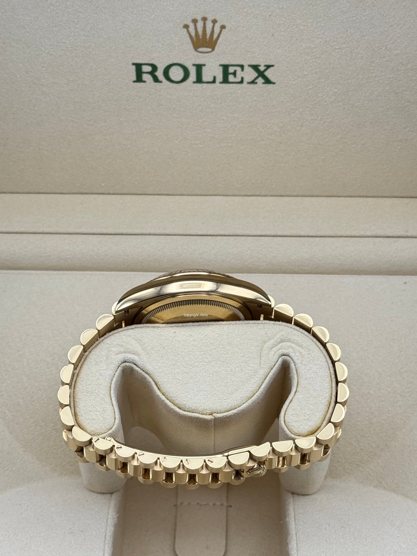 Rolex Day-Date 18 Gold - 128238