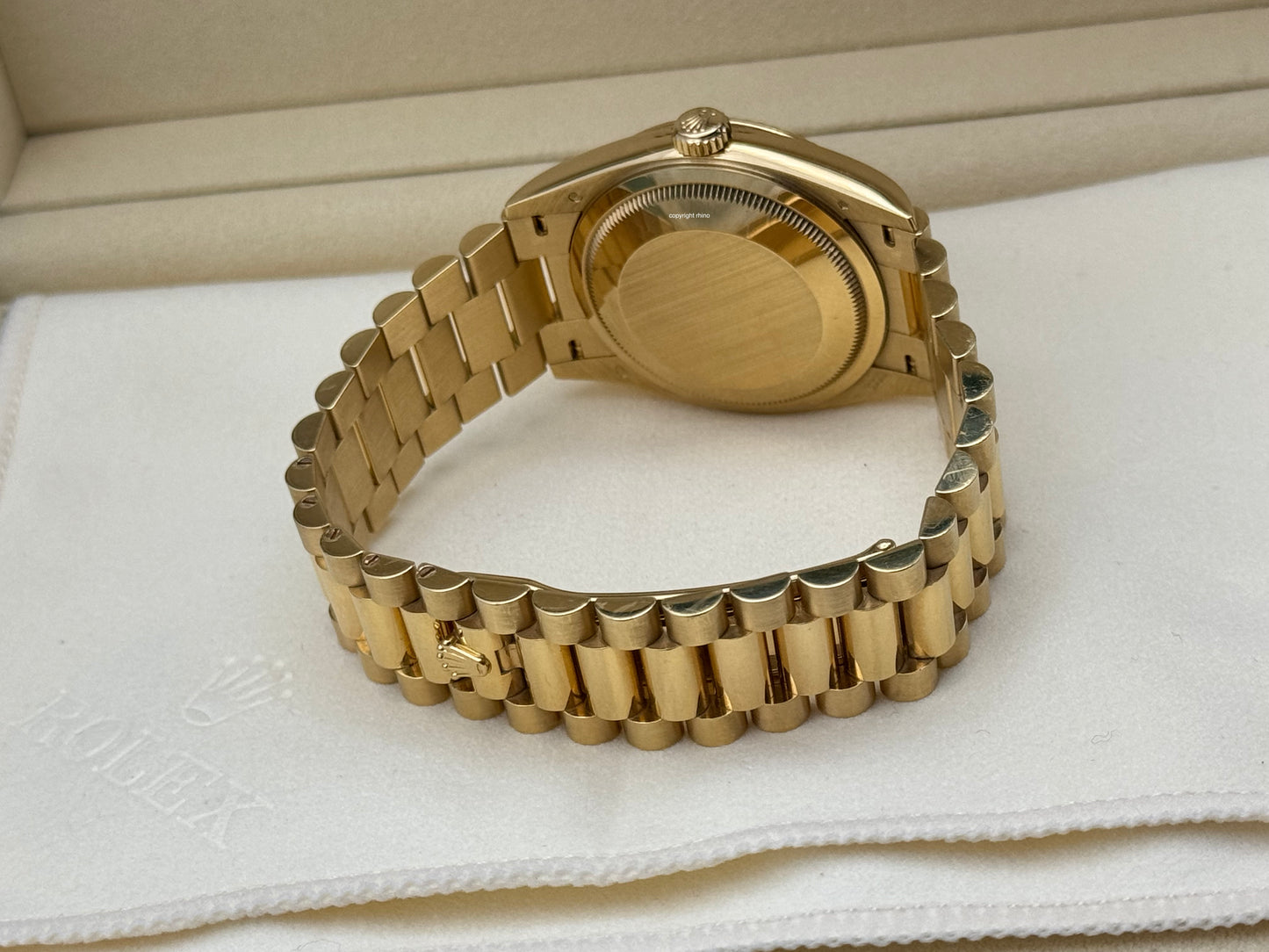 Rolex Day-Date 18 Gold - 128238