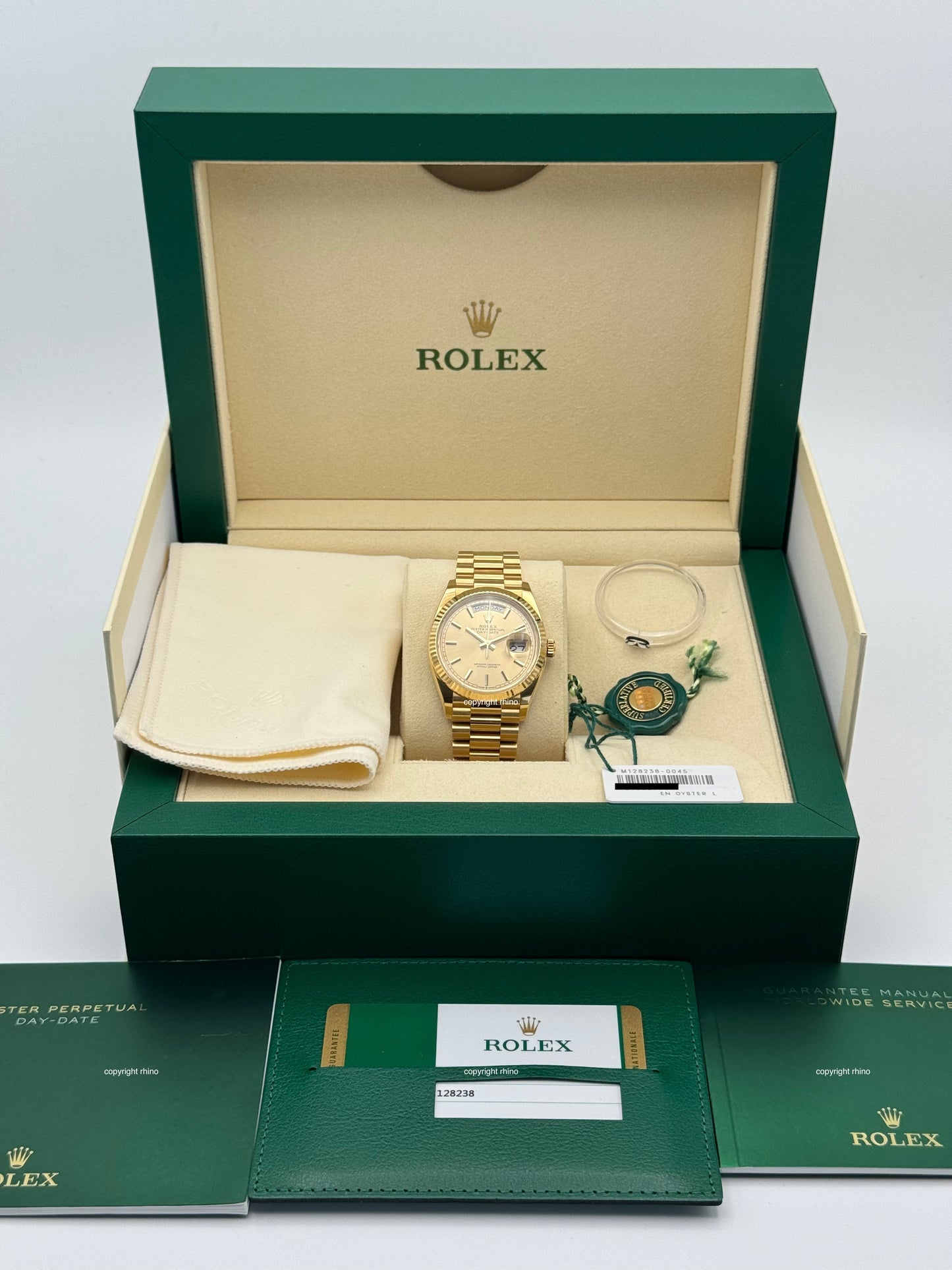 Rolex Day-Date 18 Gold - 128238