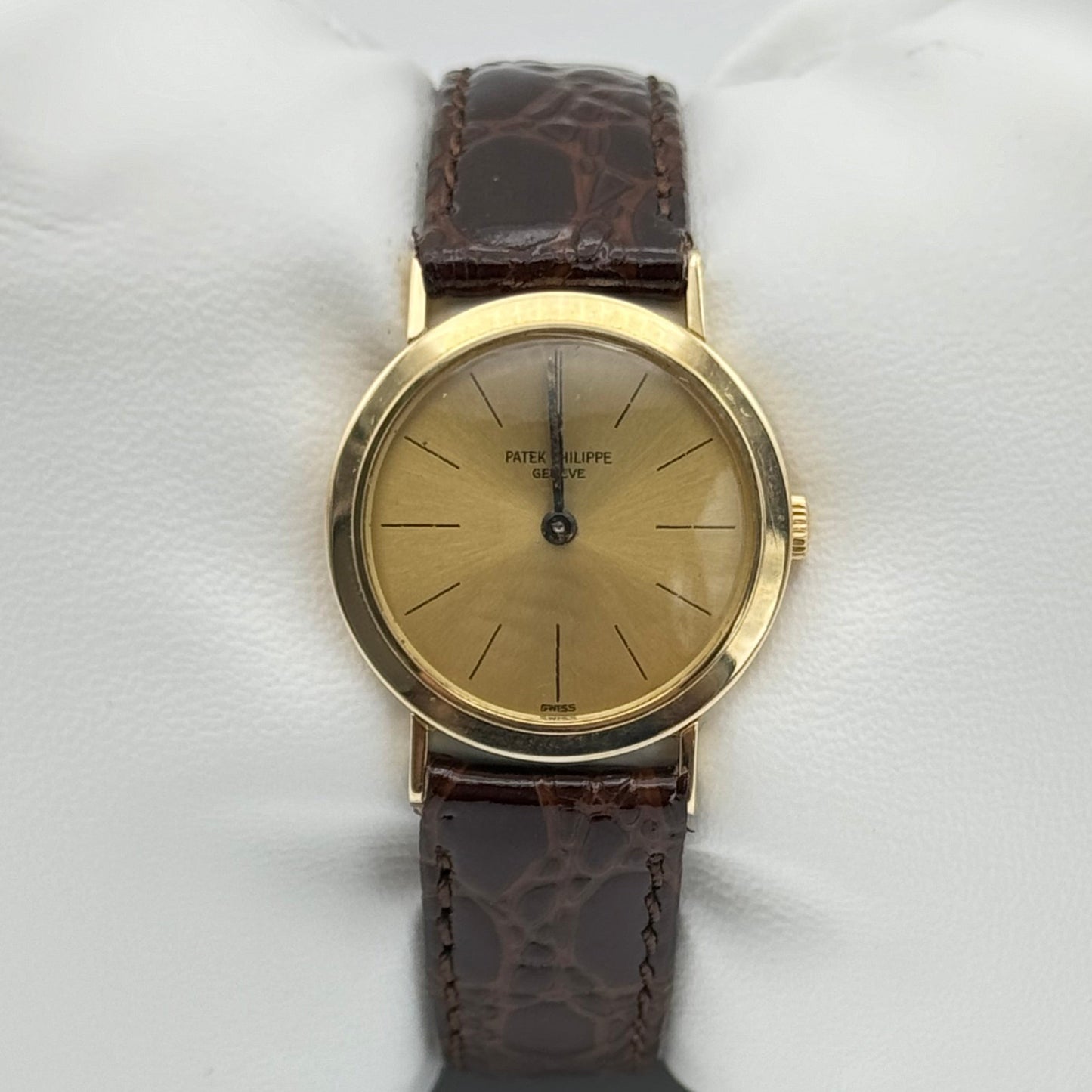 Patek Philippe Calatrava 18K Gold - 3338/1